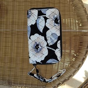 Vera Bradley wristlet in camellia